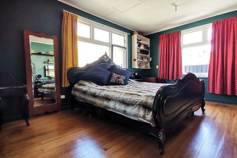 Photo of property in 118 Thackeray Street, Napier South, Napier, 4110