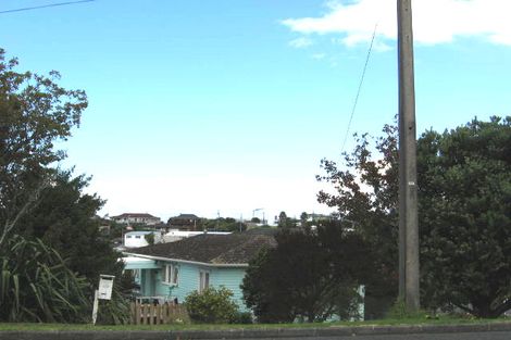 Photo of property in 1/45 Deep Creek Road, Waiake, Auckland, 0630