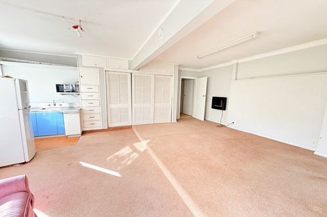 Photo of property in 5 Waiteata Road, Kelburn, Wellington, 6012