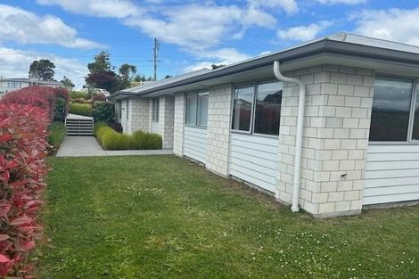 Photo of property in 1 Lomay Place, Te Puke, 3119