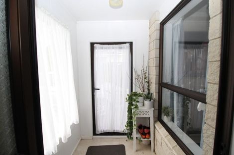 Photo of property in 28b Pollen Street, Woodville, 4920