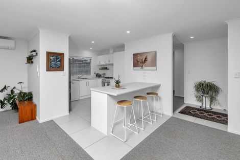 Photo of property in 21 Mariners Haven, One Tree Point, 0118