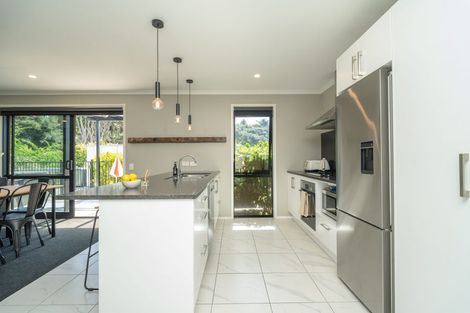 Photo of property in 5 Tide Lane, Whitby, Porirua, 5024