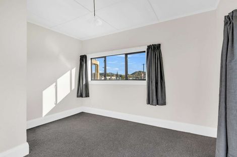 Photo of property in 5 Banks Street, Tolaga Bay, 4077