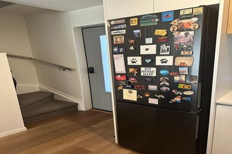 Photo of property in 2/327 Glengarry Road, Glen Eden, Auckland, 0602