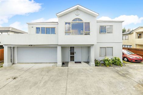 Photo of property in 7a Andover Way, Goodwood Heights, Auckland, 2105