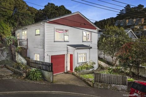 Photo of property in 8 Butt Street, Brooklyn, Wellington, 6021