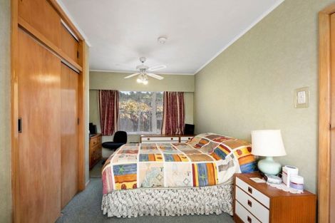 Photo of property in 3 Kapuranga Grove, Stokes Valley, Lower Hutt, 5019