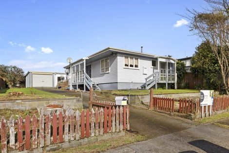 Photo of property in 44 Clifton Drive, Waitara, 4320