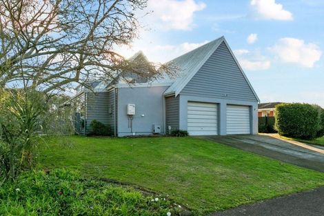 Photo of property in 17 Sheridan Crescent, Leamington, Cambridge, 3432