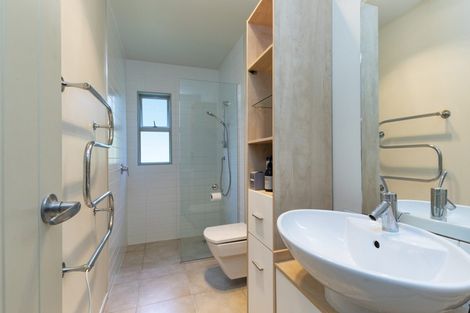 Photo of property in 8 Pineview Lane, Helensville, 0875