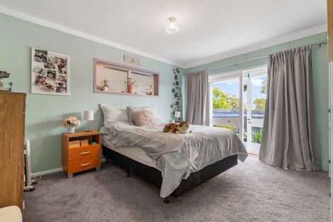 Photo of property in 12 April Place, Red Hill, Papakura, 2110
