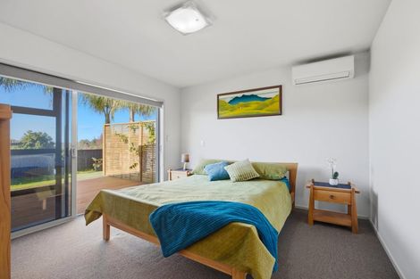 Photo of property in 8 Waterside Drive, Pyes Pa, Tauranga, 3112