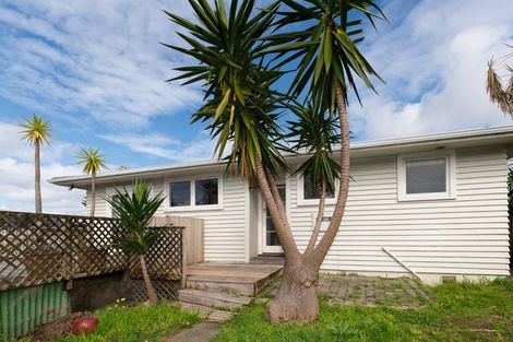 Photo of property in 22 Sycamore Drive, Sunnynook, Auckland, 0620