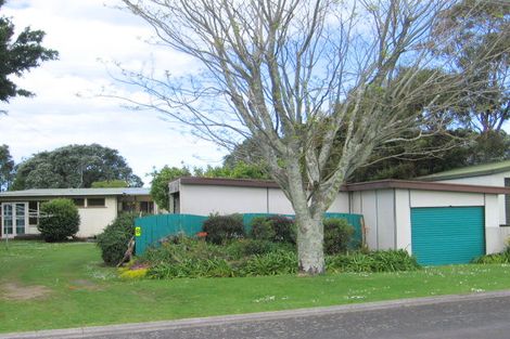 Photo of property in 8 Roretana Drive, Athenree, Katikati, 3177