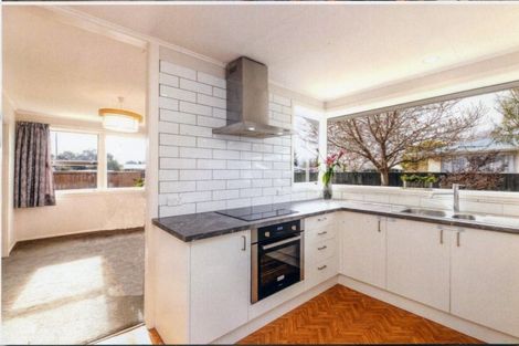 Photo of property in 127 Northcote Road, Northcote, Christchurch, 8052