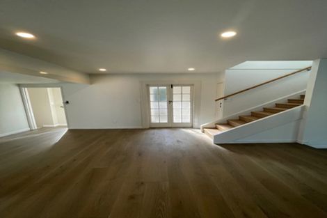 Photo of property in 17 Wernham Place, Northcote, Auckland, 0626