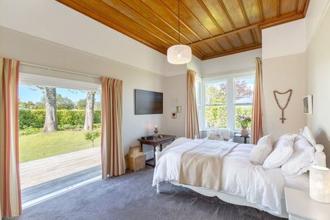 Photo of property in 16 Orchard Road, Greytown, 5712