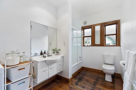 Photo of property in 100 Brougham Street, Mount Victoria, Wellington, 6011