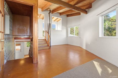 Photo of property in 741 South Titirangi Road, Titirangi, Auckland, 0604