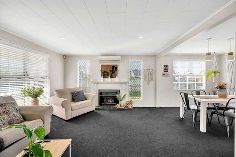Photo of property in 1 D'arcy Place, Taradale, Napier, 4112