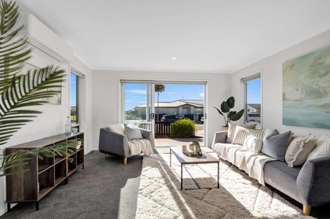 Photo of property in 46 Union Drive, Papamoa, 3118