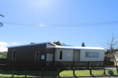 Photo of property in 2 Moore Street, Forest Lake, Hamilton, 3200