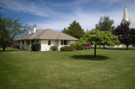 Photo of property in High Street, Leeston, 7632