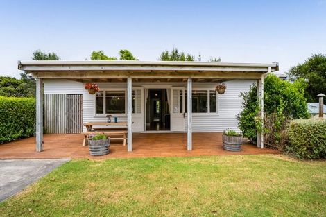 Photo of property in 8 Kaihihi Road, Okato, 4335