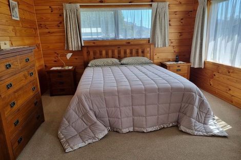 Photo of property in 104 Waller Street, Murchison, 7007