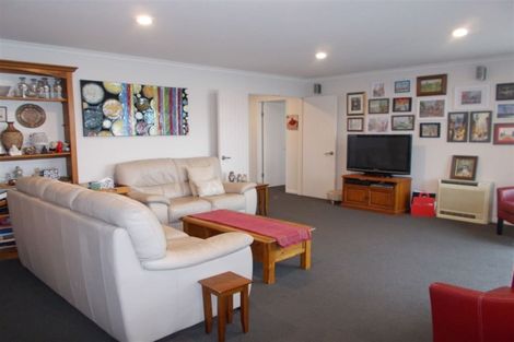 Photo of property in 25 Douglas Street, Waimataitai, Timaru, 7910