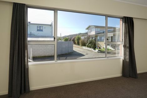 Photo of property in 1/4a Maitland Avenue, Stoke, Nelson, 7011