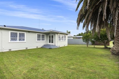 Photo of property in 76 College Road, Edgecumbe, 3120