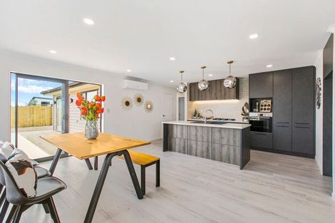 Photo of property in 30 Melgran Avenue, Papakura, 2110