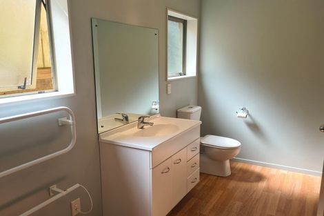 Photo of property in 24 Erlestoke Crescent, Churton Park, Wellington, 6037