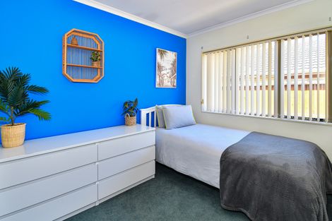 Photo of property in 28a Taka Street, Takanini, 2112