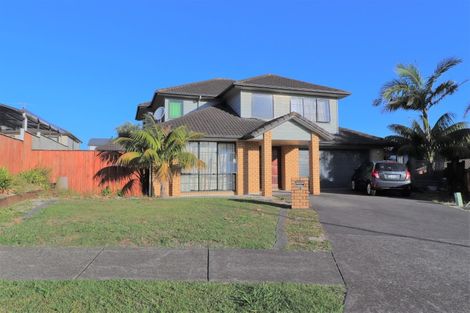 Photo of property in 16 Finbar Close, Flat Bush, Auckland, 2019