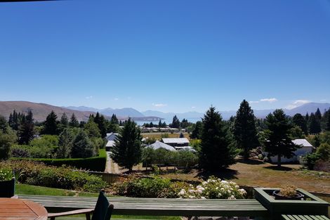 Photo of property in 3 Hamilton Drive, Lake Tekapo, 7999