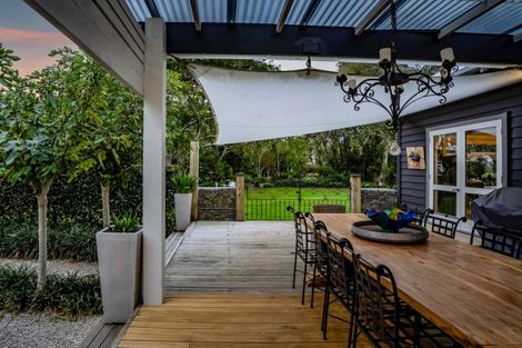 Photo of property in 500 Richmond Road, Lepperton, New Plymouth, 4373