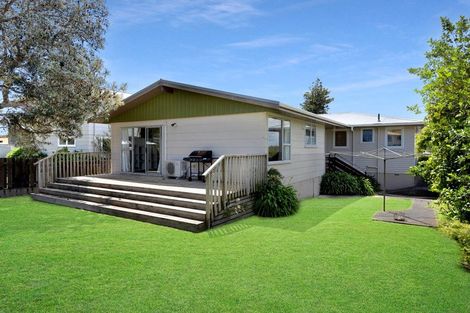 Photo of property in 7 Jillian Drive, Ranui, Auckland, 0612