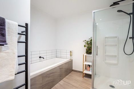 Photo of property in 32 Marine Parade, Hobsonville, Auckland, 0616