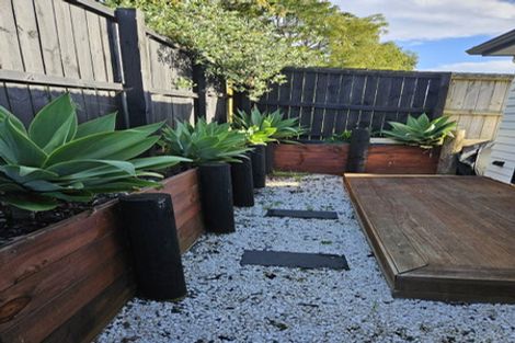 Photo of property in 15 Cambridge Road, Riverhead, 0820