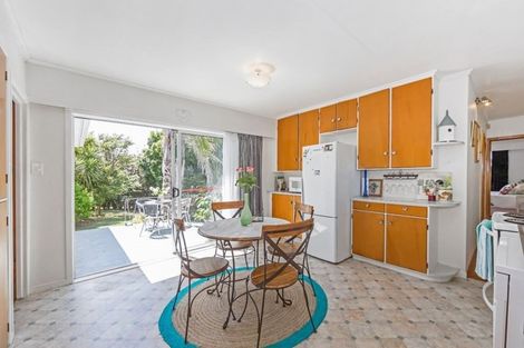 Photo of property in 327 Rodney Street, Wellsford, 0900