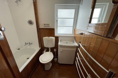 Photo of property in San Marino Apartments, 4/4 Oak Park Avenue, Te Aro, Wellington, 6011