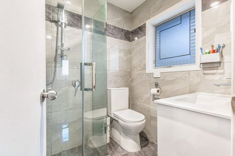 Photo of property in 13 Redwood Drive, Massey, Auckland, 0614