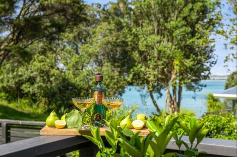 Photo of property in 51 Buckleton Road, Tawharanui Peninsula, Matakana, 0986
