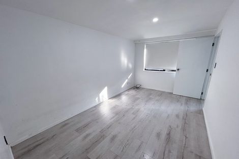 Photo of property in 22 Botany Road, Howick, Auckland, 2010