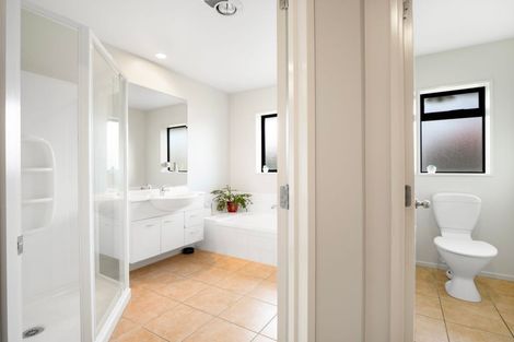 Photo of property in 13 Cressida Close, Rolleston, 7614