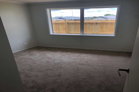 Photo of property in 15 Parton Road, Pukekohe, 2120