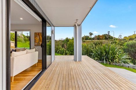Photo of property in 9 Wallis Lane, Orewa, 0931